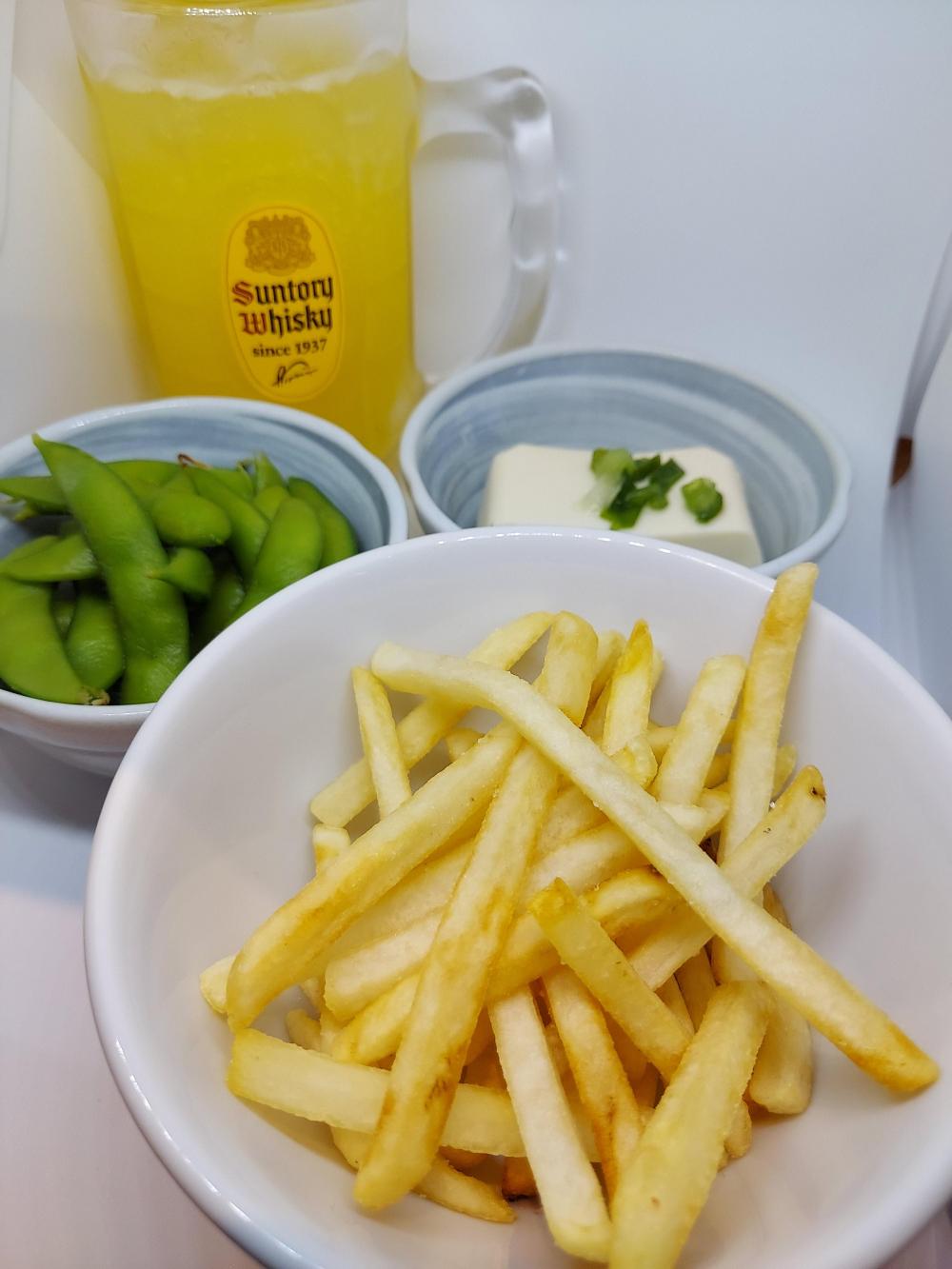 お好きなドリンク１杯（メガは除く）枝豆＋冷奴＋ポテトフライ