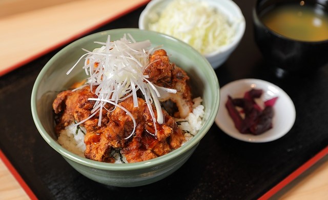 唐揚げ丼